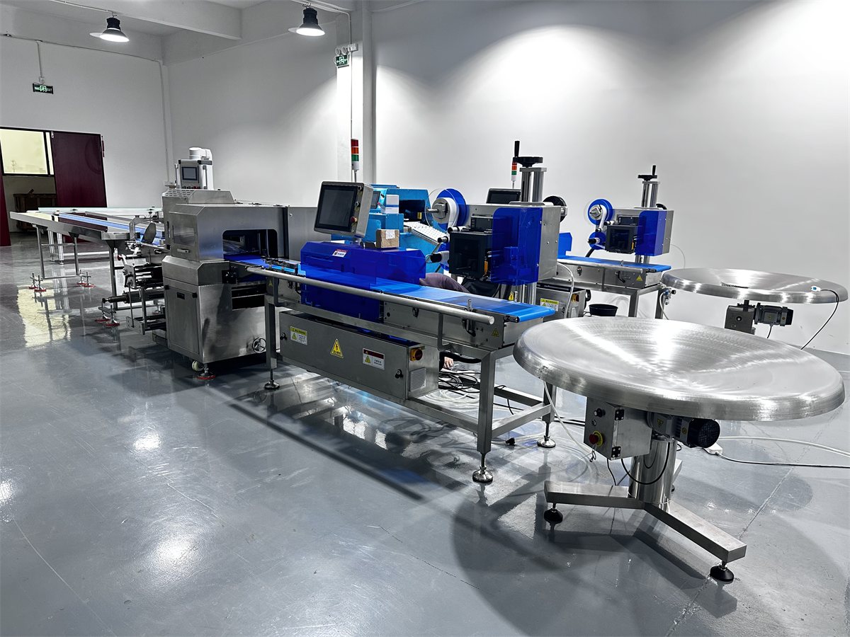 Pillow packaging machine