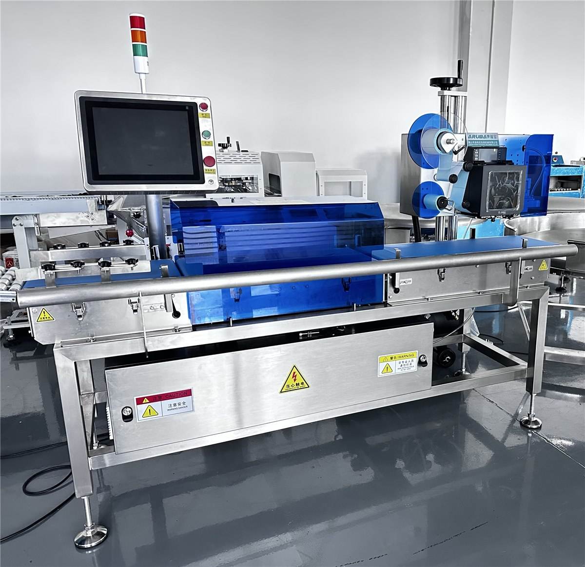 Weighing printing and labeling machine